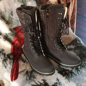 Women’s Refresh Quilted Tie up/Zip Winter Boots
